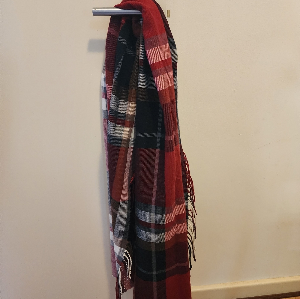 Laura Ashley scarf red plaid - Picture 2 of 4